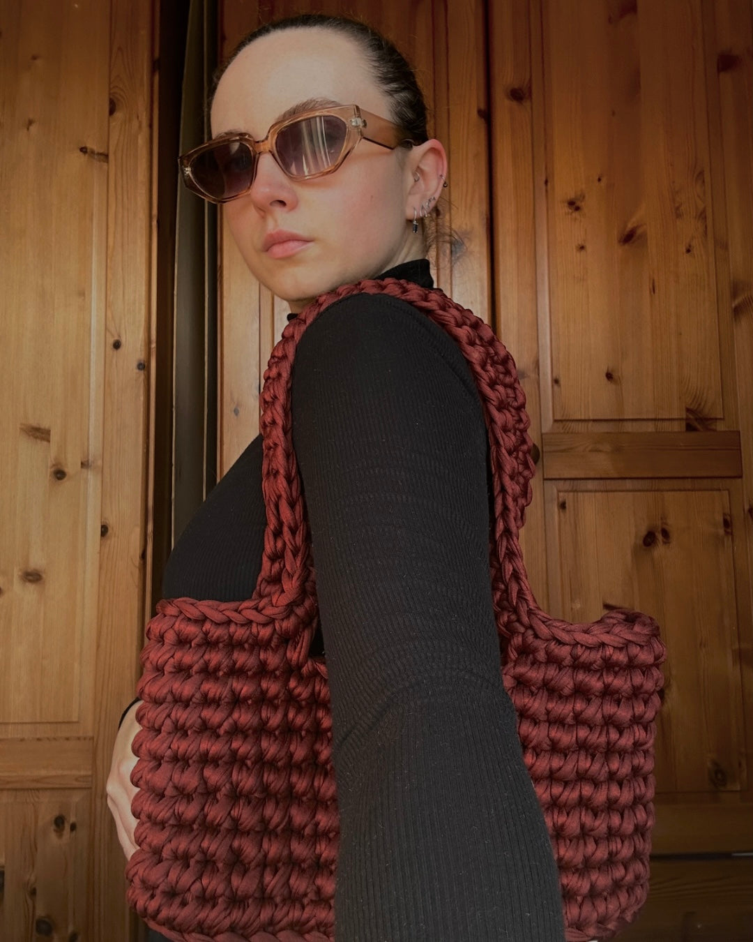 Ivy - Deep Red-Brown