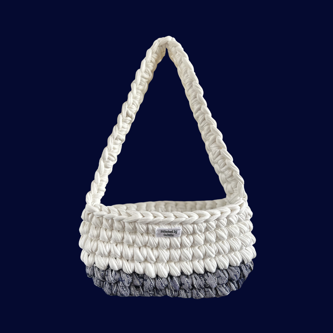 Mia - Vintage Denim & White