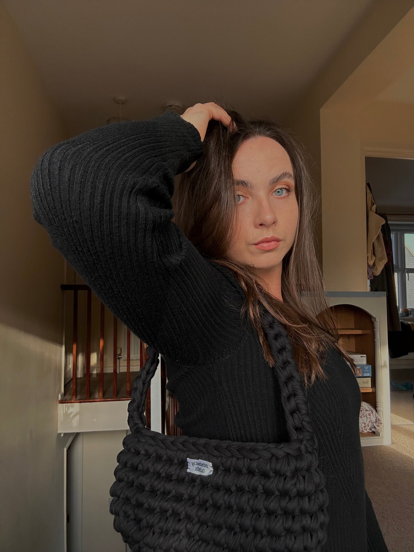 Mia - Charcoal Black